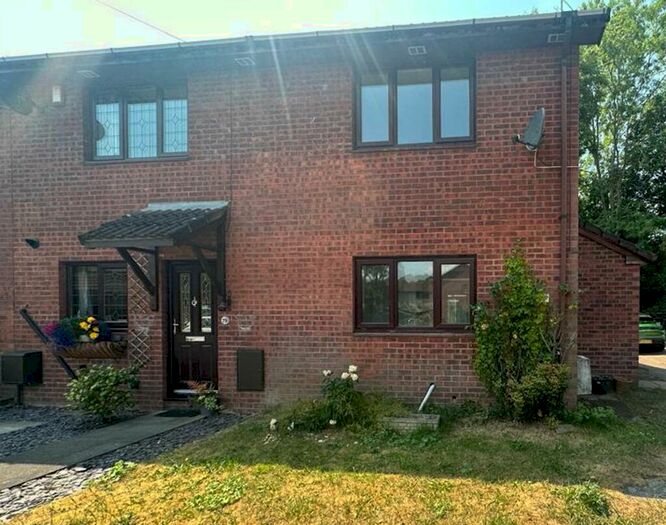 2 Bedroom End Of Terrace House To Rent In Park View Gardens, Bassaleg, NP10