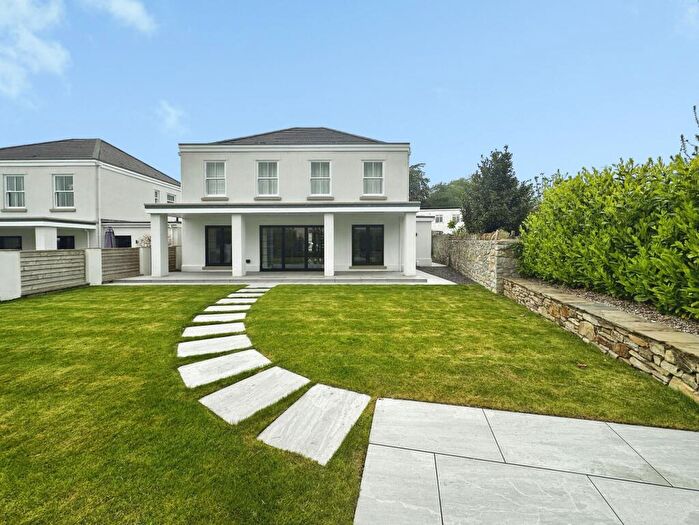 4 Bedroom Detached House For Sale In Dol-Y-Coed, Bridgend, CF31