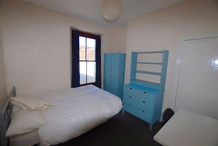 5 Bedroom Property To Rent In Rhyddings Terrace, Brynmill, Swansea, SA2