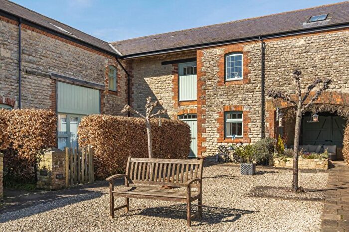 2 Bedroom Barn Conversion For Sale In Greenhill Courtyard, Thornford, Sherborne, DT9