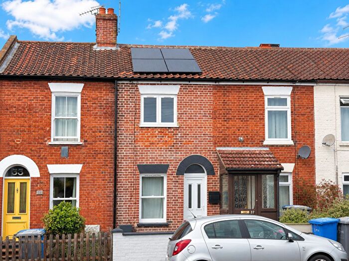 2 Bedroom Terraced House For Sale In Rackham Road, Norwich, NR3