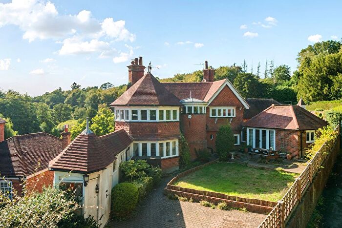 3 Bedroom Detached House For Sale In Malthouse Lane, Hambledon, GU8