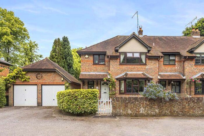 2 Bedroom Terraced House For Sale In East Horsley, KT24