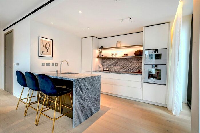 2 Bedroom Flat To Rent In The Broadway, Dacre Street, Westminster, London, SW1H