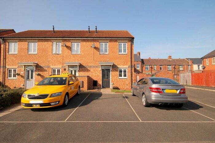 2 Bedroom End Of Terrace House To Rent In Poole Gardens, Hartlepool, TS26
