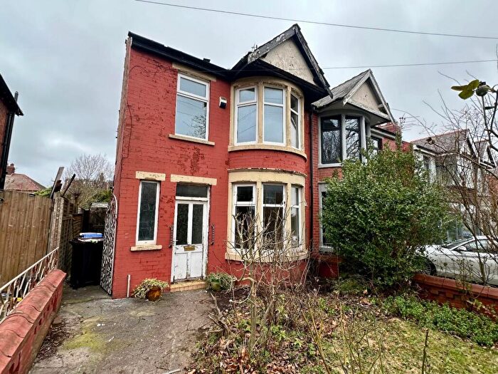 3 Bedroom Semi Detached House For Sale In Poulton Road, Blackpool, FY3