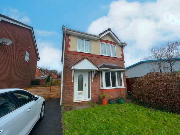 3 Bedroom Detached House To Rent In Picton Gardens, Bridgend, CF31