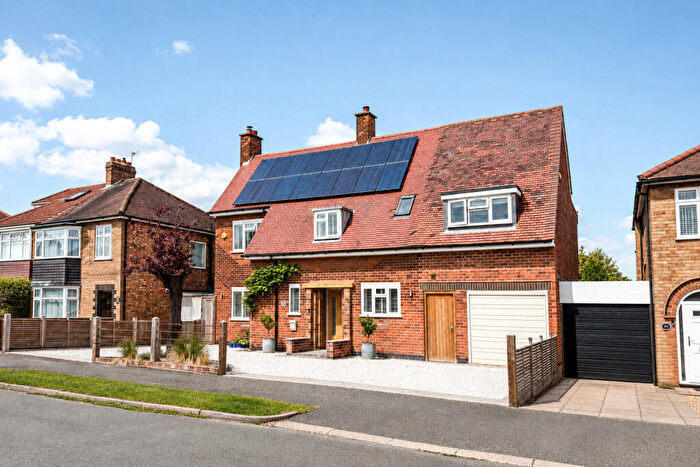 4 Bedroom Detached House For Sale In Orchard Road, Birstall, Leicester, Leicestershire, LE4
