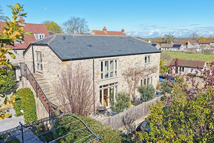 4 Bedroom Barn Conversion For Sale In Kirkham Street, Somerton, TA11