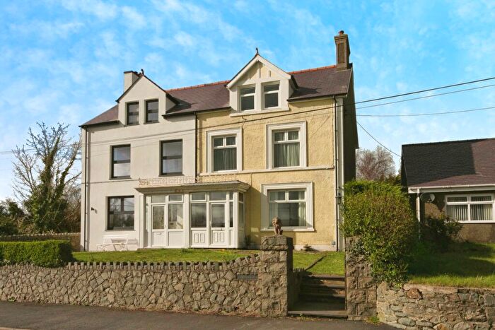5 Bedroom Semi-Detached House For Sale In Ffordd Dewi Sant, Nefyn, Pwllheli, Gwynedd, LL53