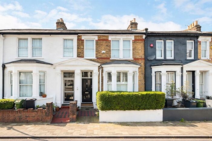 5 Bedroom Property For Sale In Tasman Road, Clapham North, SW9