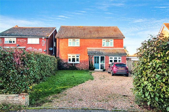 4 Bedroom Detached House For Sale In Cedar Drive, Loddon, Norwich, Norfolk, NR14