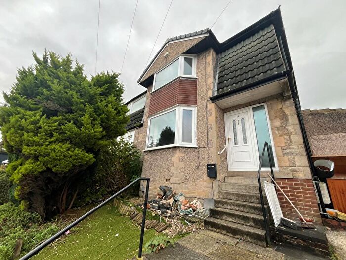 4 Bedroom House To Rent In Spring Rise, Keighley, BD21