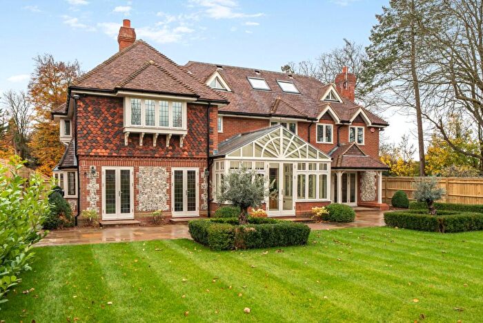 6 Bedroom House For Sale In Epsom Road, East Horsley, KT24