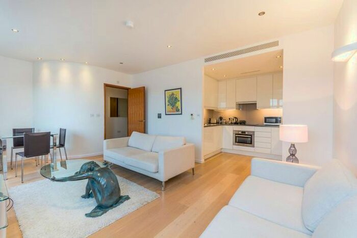 1 Bedroom Flat To Rent In Baker Street, Marylebone, London, W1U