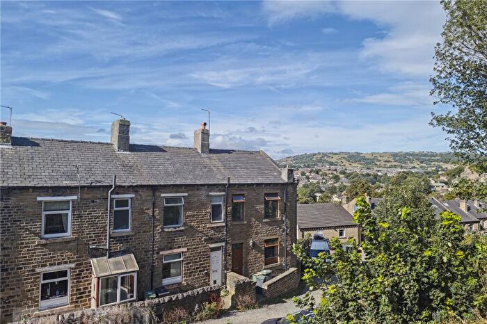 3 Bedroom Terraced House For Sale In Cliffe End Road, Huddersfield, West Yorkshire, HD3