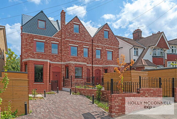5 Bedroom End Of Terrace House For Sale In Church Rise, Forest Hill, SE23