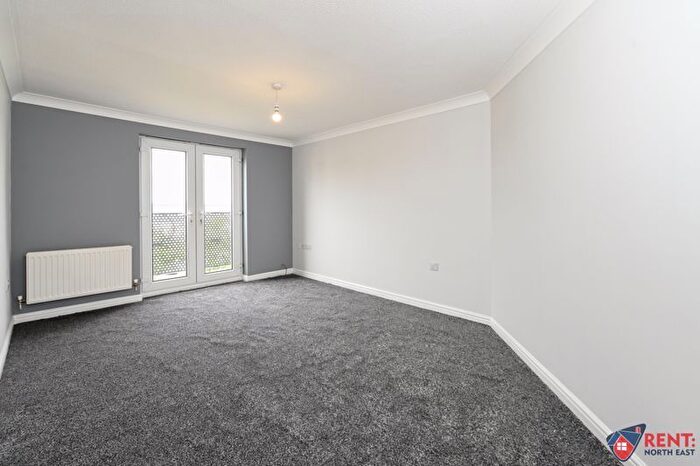 2 Bedroom Flat To Rent In Bridges View, Gateshead, NE8