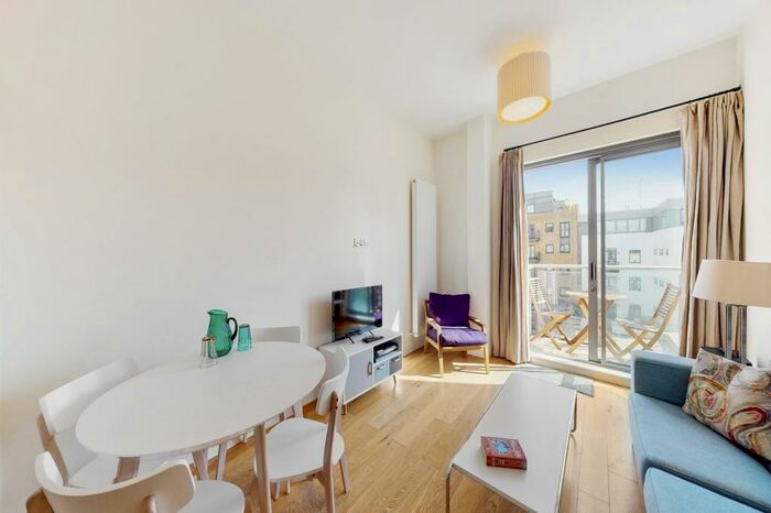 1 Bedroom Apartment To Rent In Turnmill Street, EC1M
