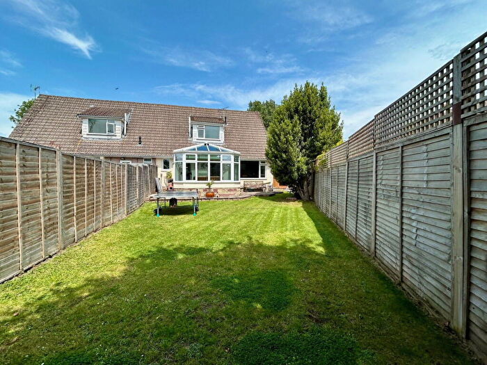 4 Bedroom Semi-Detached House For Sale In Wiltons, Wrington, BS40