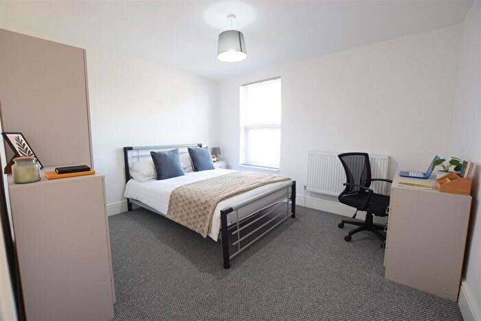 2 Bedroom Terraced House To Rent In Sincil Bank - Student House - /, LN5