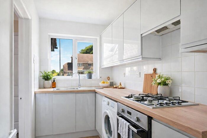 2 Bedroom House To Rent In Bunbury Way, Epsom, KT17