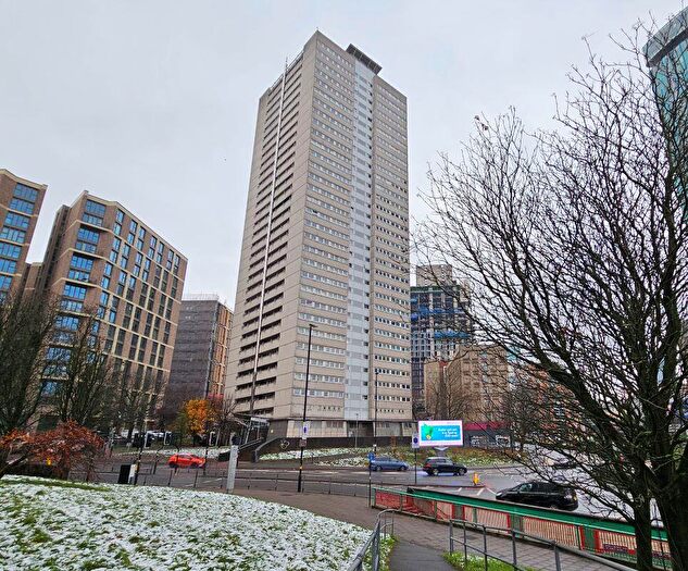 1 Bedroom Flat For Sale In Flat Cleveland Tower, Holloway Head, Birmingham, West Midlands, B1