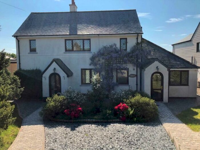 3 Bedroom Detached House To Rent In Kingston, Callington, PL17