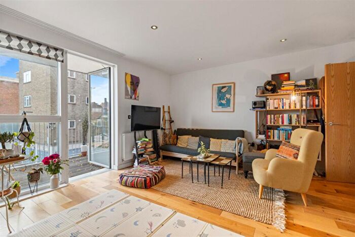 2 Bedroom Apartment For Sale In Plender Street, Camden Town, NW1
