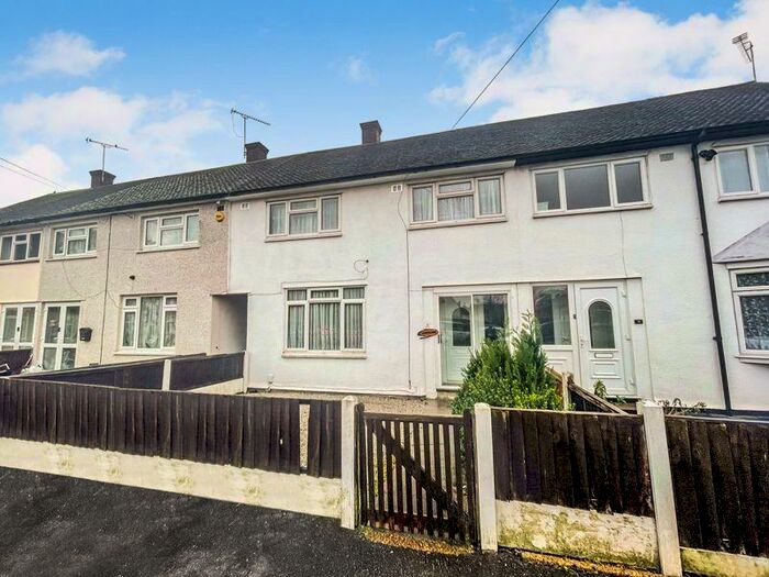 3 Bedroom Terraced House To Rent In Fullarton Crescent, South Ockendon, RM15