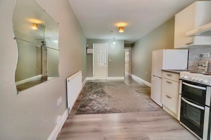 1 Bedroom Apartment To Rent In Whitchurch Avenue, Edgware, HA8