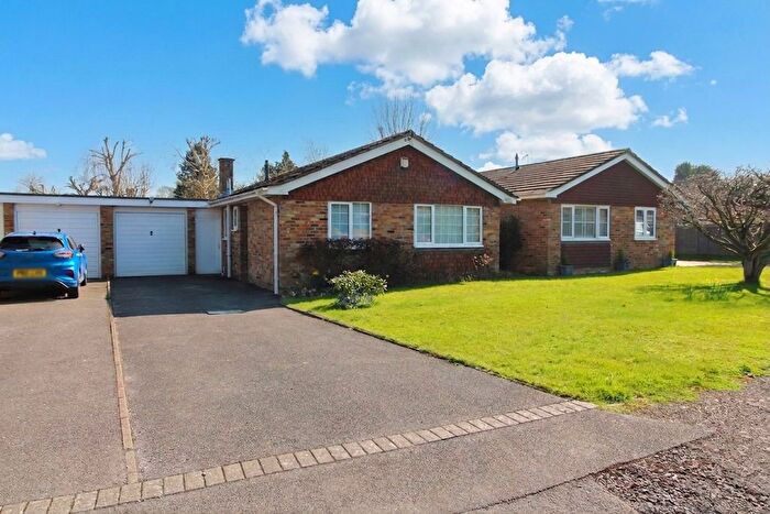 2 Bedroom Detached Bungalow For Sale In The Rosary, Holmer Green, HP15