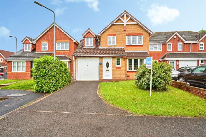 3 Bedroom Detached House For Sale In Simeon Bissell Close, Tipton, DY4