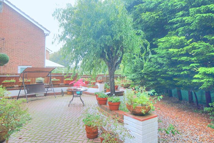 4 Bedroom Detached House For Sale In Grasmere Close, Eastbourne, BN23