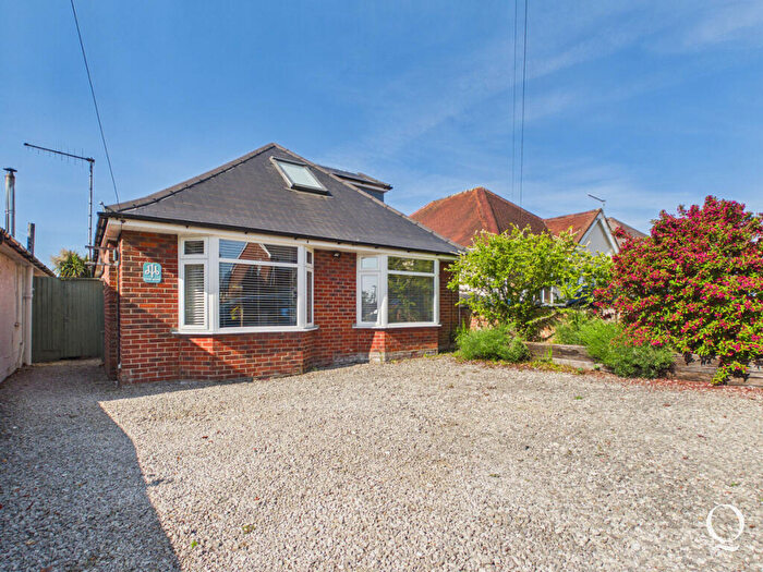 3 Bedroom Detached House For Sale In Upper Road, Poole, BH12