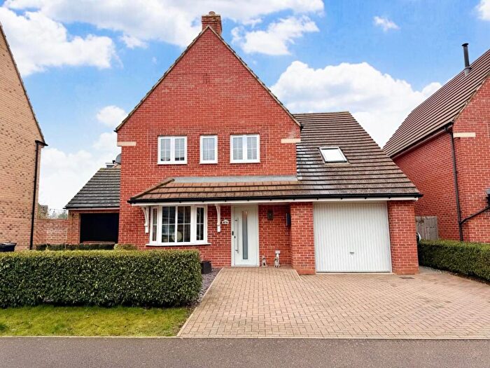 5 Bedroom Detached House For Sale In Hornbeam Row, Brixworth, Northamptonshire, NN6