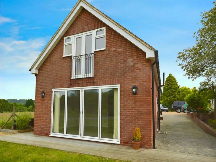 2 Bedroom Detached House To Rent In Hockers Lane, Weavering, Maidstone, Kent, ME14