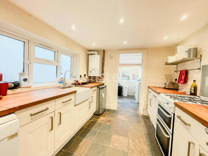 4 Bedroom Terraced House To Rent In Cedar Road, Southampton, SO14