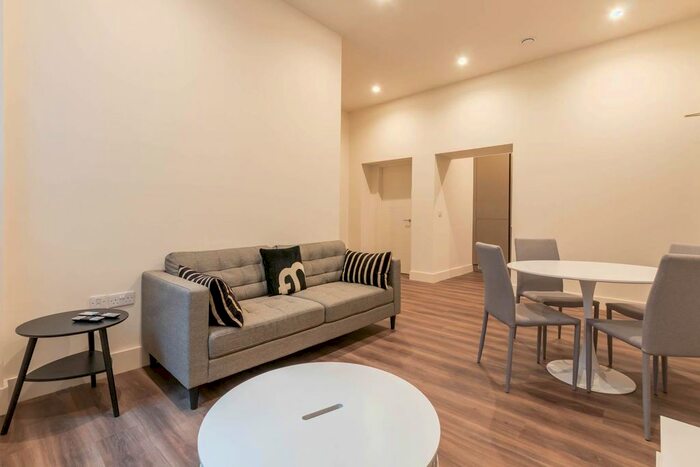 1 Bedroom Flat To Rent In The Lightwell, Cornwall Street, B3