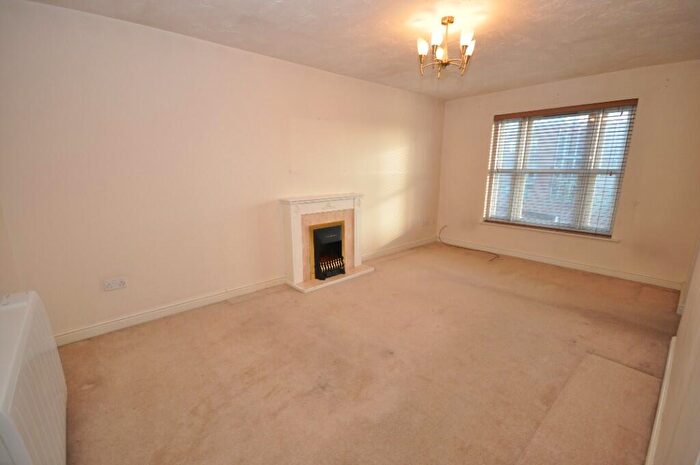 2 Bedroom Apartment To Rent In King Edward Court, Cedar Avenue West, Chelmsford, Essex, CM1