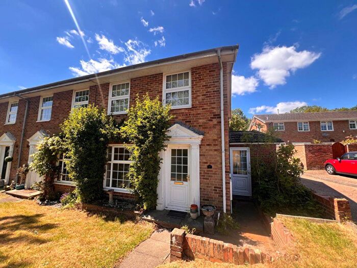 3 Bedroom End Of Terrace House For Sale In The Green, Burgh Heath, KT20