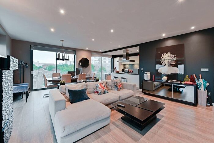 2 Bedroom Flat For Sale In Yvon House, Battersea Park, London, SW11