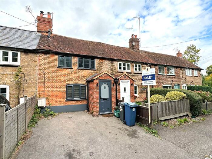 2 Bedroom Cottage To Rent In Terrick Row, Terrick, HP17