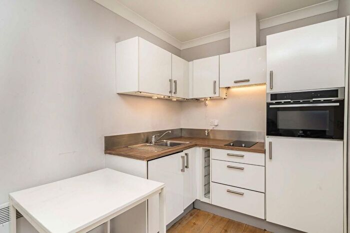 1 Bedroom Flat To Rent In High Street, London, W3