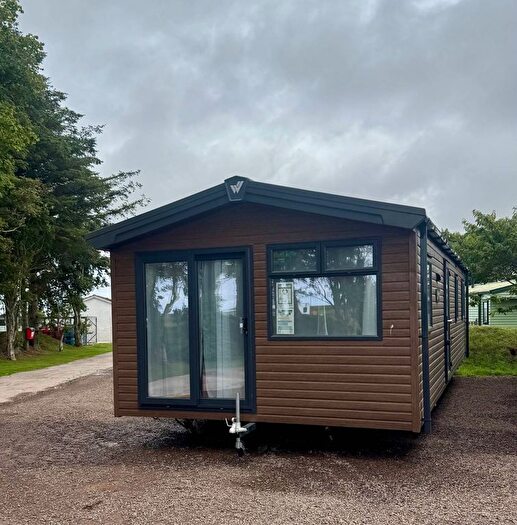 3 Bedroom Mobile/park Home For Sale In Eyemouth Road, Coldingham, Eyemouth, TD14