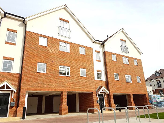 2 Bedroom Apartment To Rent In Millstone Way, Harpenden, AL5