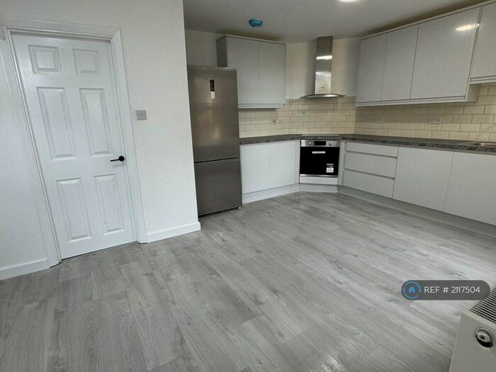 3 Bedroom Terraced House To Rent In Arbury Road, Cambridge, CB4