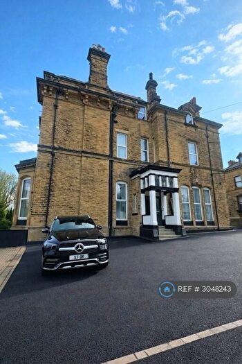1 Bedroom Flat To Rent In North Park Road, Bradford, BD9