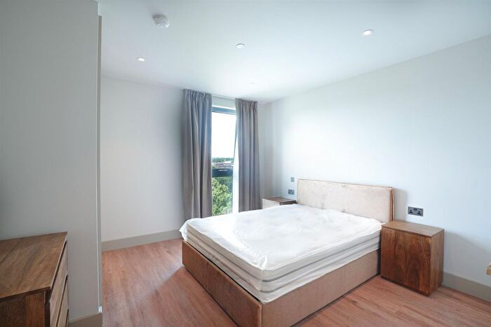 2 Bedroom Flat To Rent In Ashley Road, London, N17