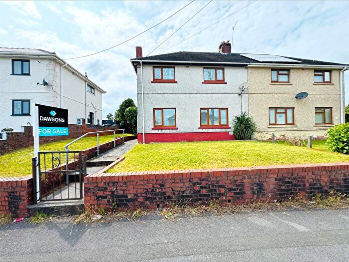 3 Bedroom Semi-Detached House For Sale In Corporation Avenue, Llanelli, SA15